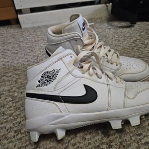 Nike Air Jordan White and Black Baseball Cleats